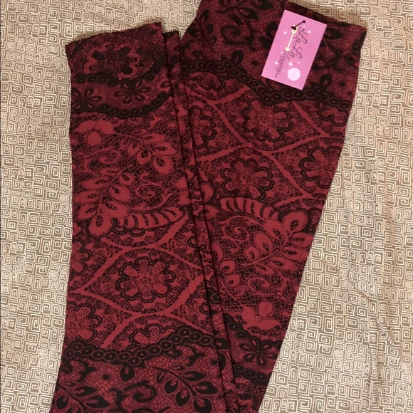 LaLa Leggings Pants - LaLa Leggings Extra-Curvy - Fall Night Print LaLa Leggings Pants - LaLa Leggings Extra-Curvy - Fall Night Print